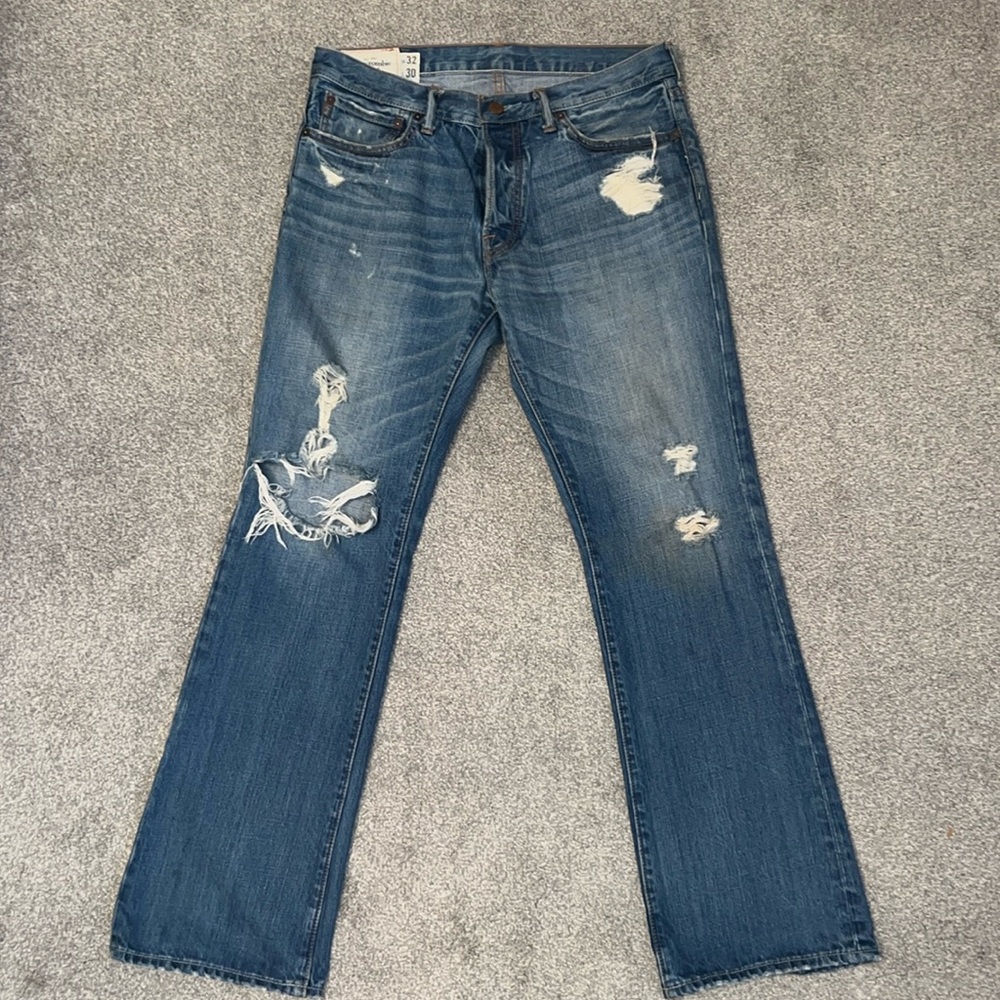 Abercrombie & Fitch distressed Baxter low rise slim boot jeans size 32x30 👖